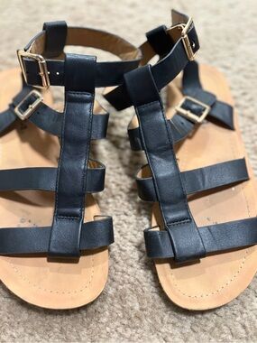 Soda Black Gladiator Buckle Sandals